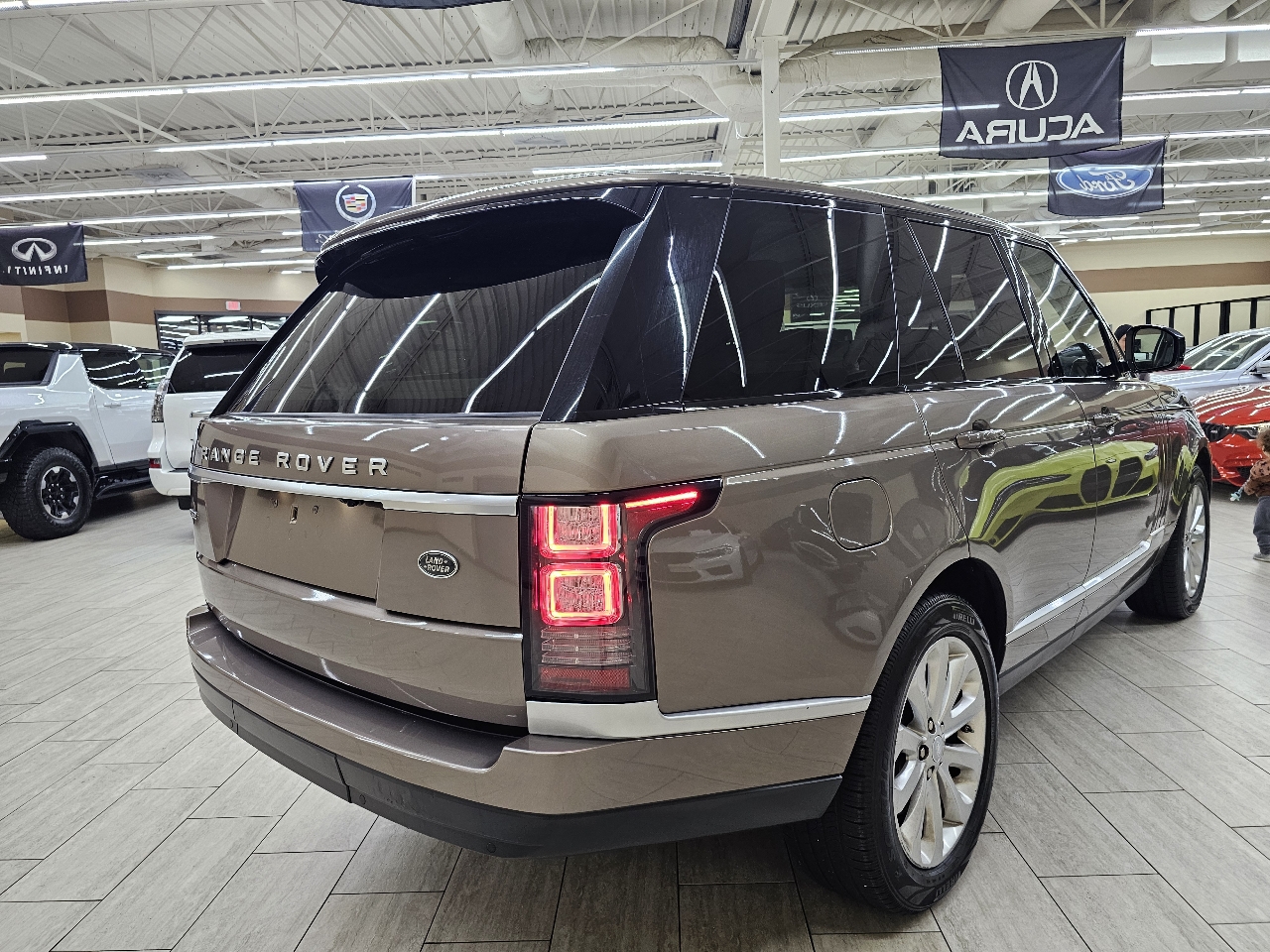 Land Rover Range Rover HSE 2016