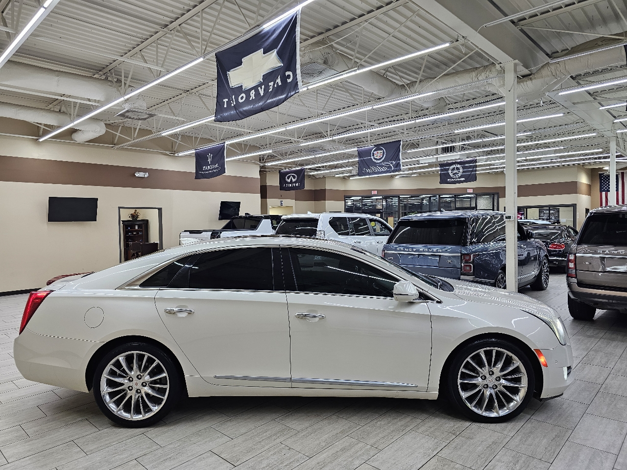 Cadillac XTS Platinum FWD 2015