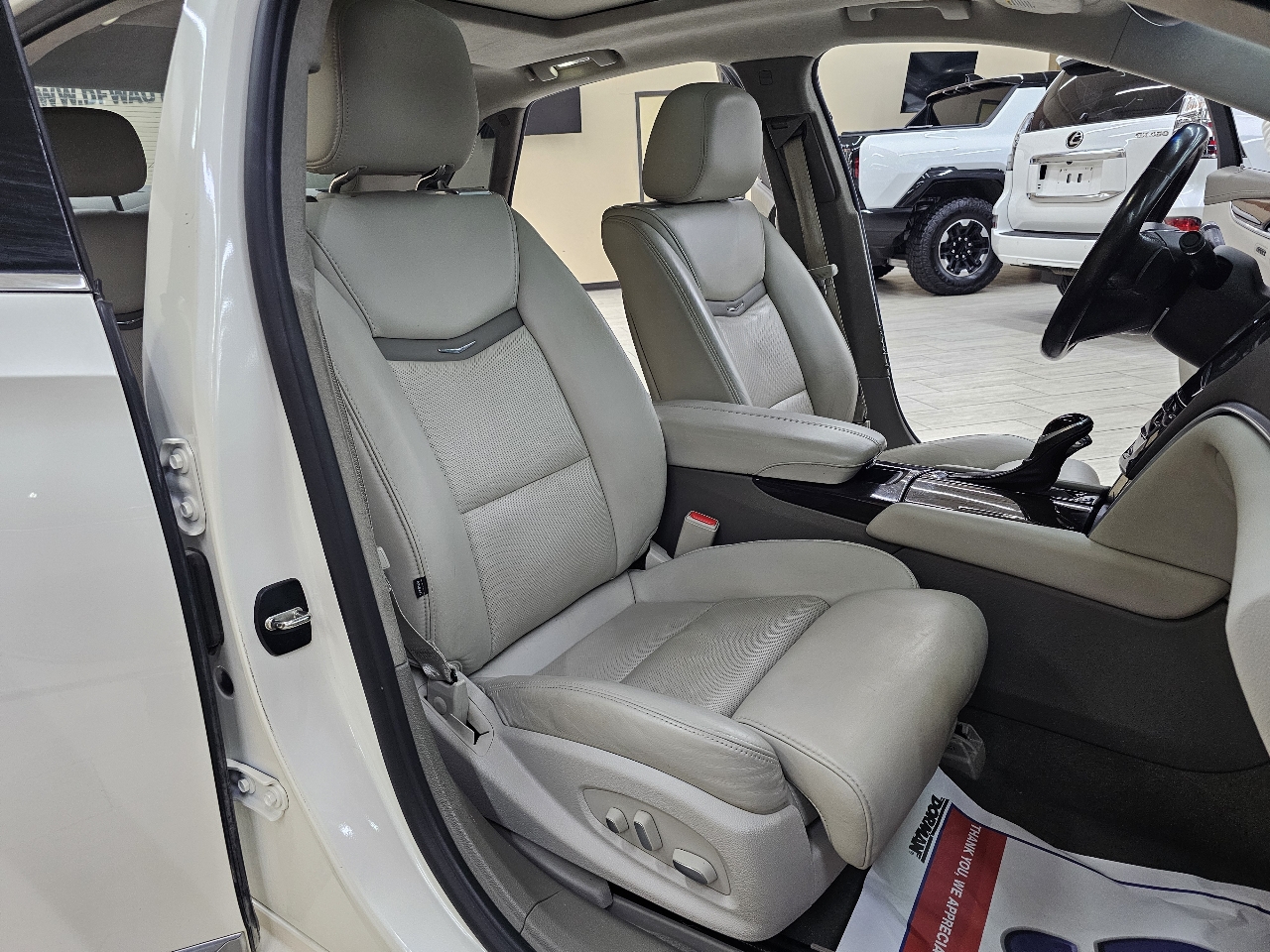 Cadillac XTS Platinum FWD 2015