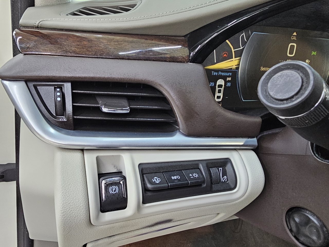 Cadillac XTS Platinum FWD 2015