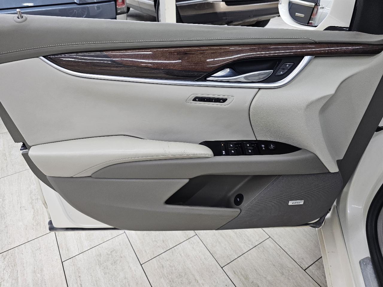 Cadillac XTS Platinum FWD 2015