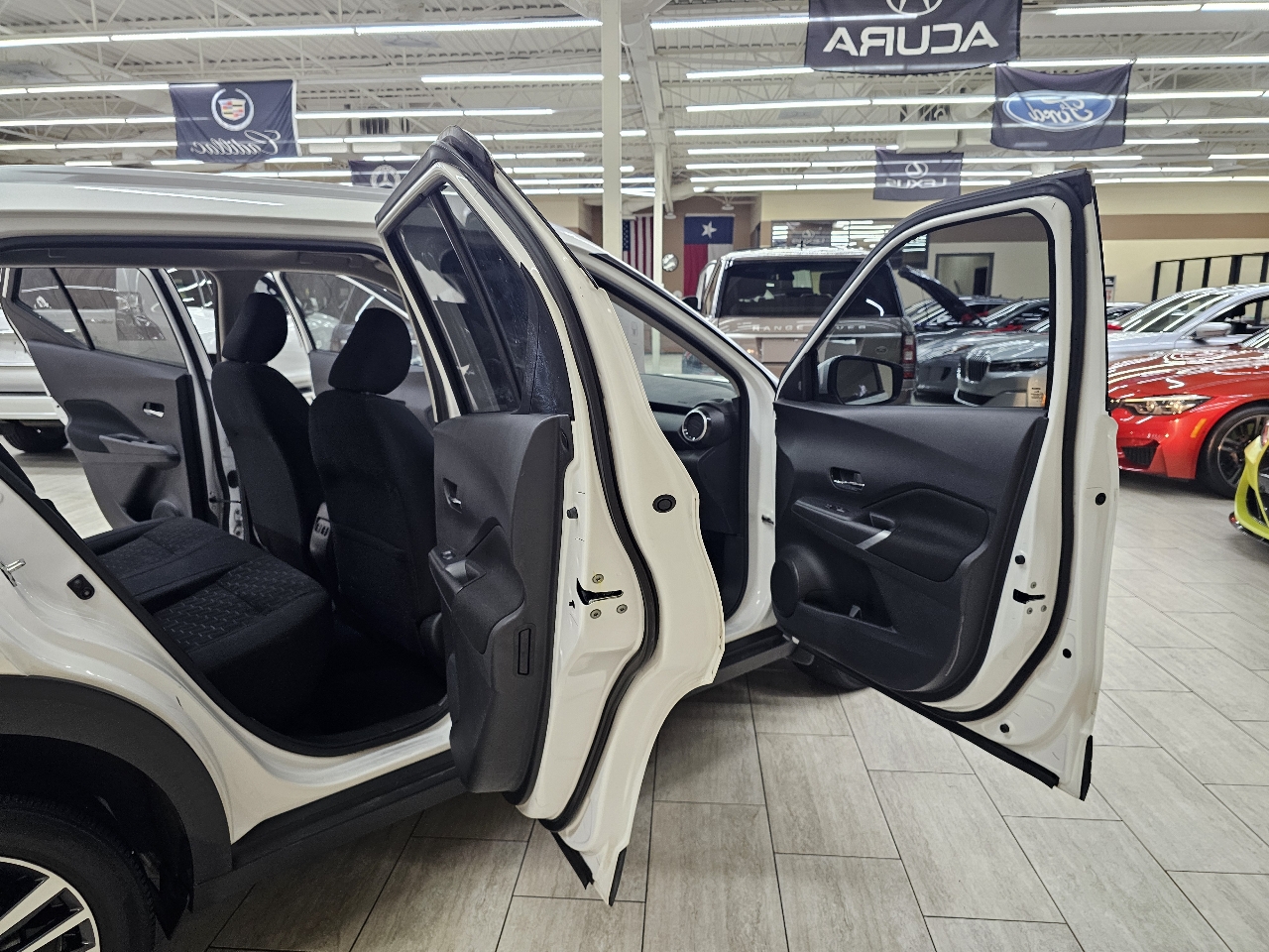 Nissan Kicks SV 2024