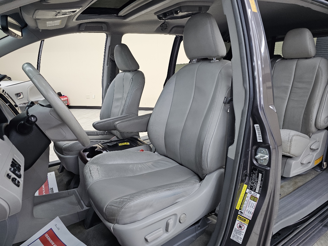 Toyota Sienna  2013