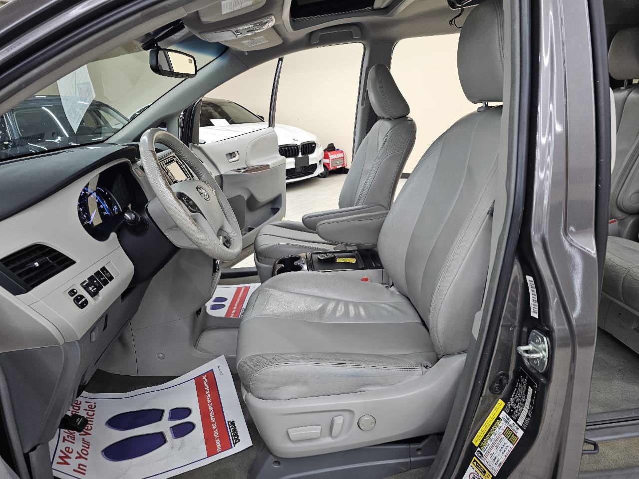 Toyota Sienna  2013