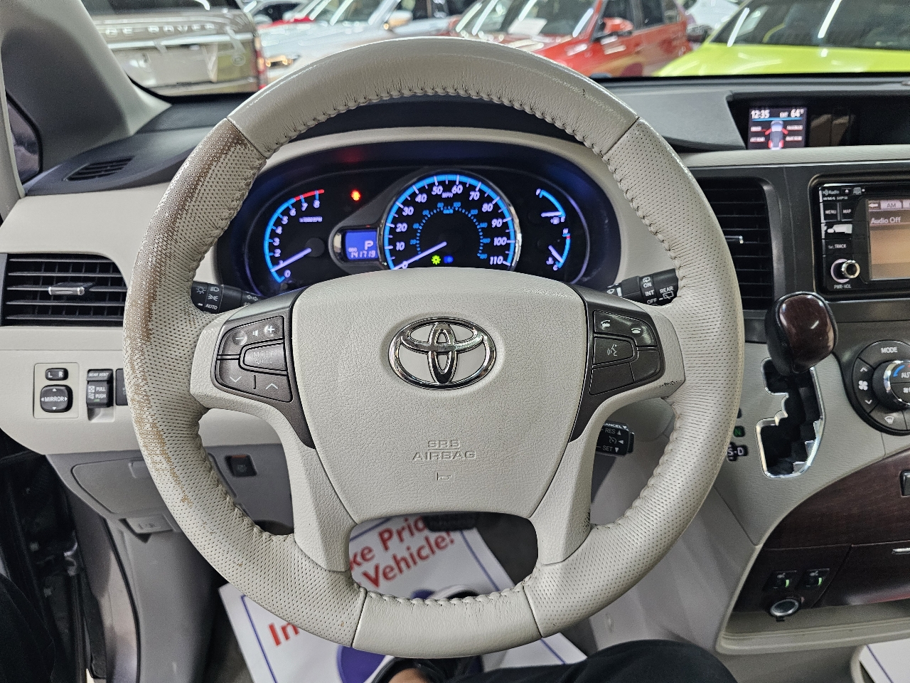 Toyota Sienna  2013