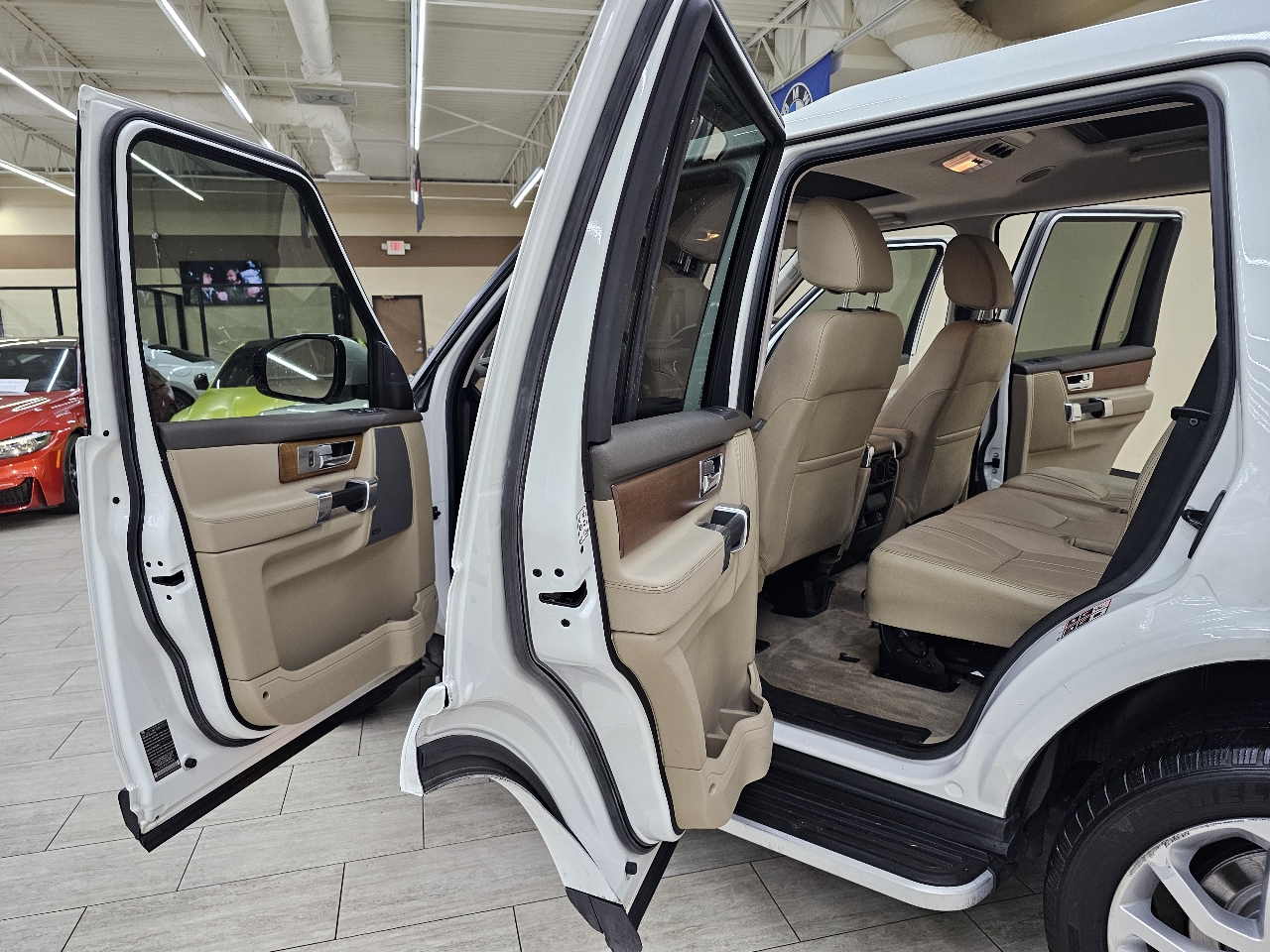 Land Rover LR4 HSE 2016