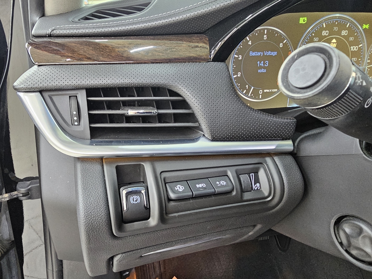 Cadillac XTS Premium FWD 2014