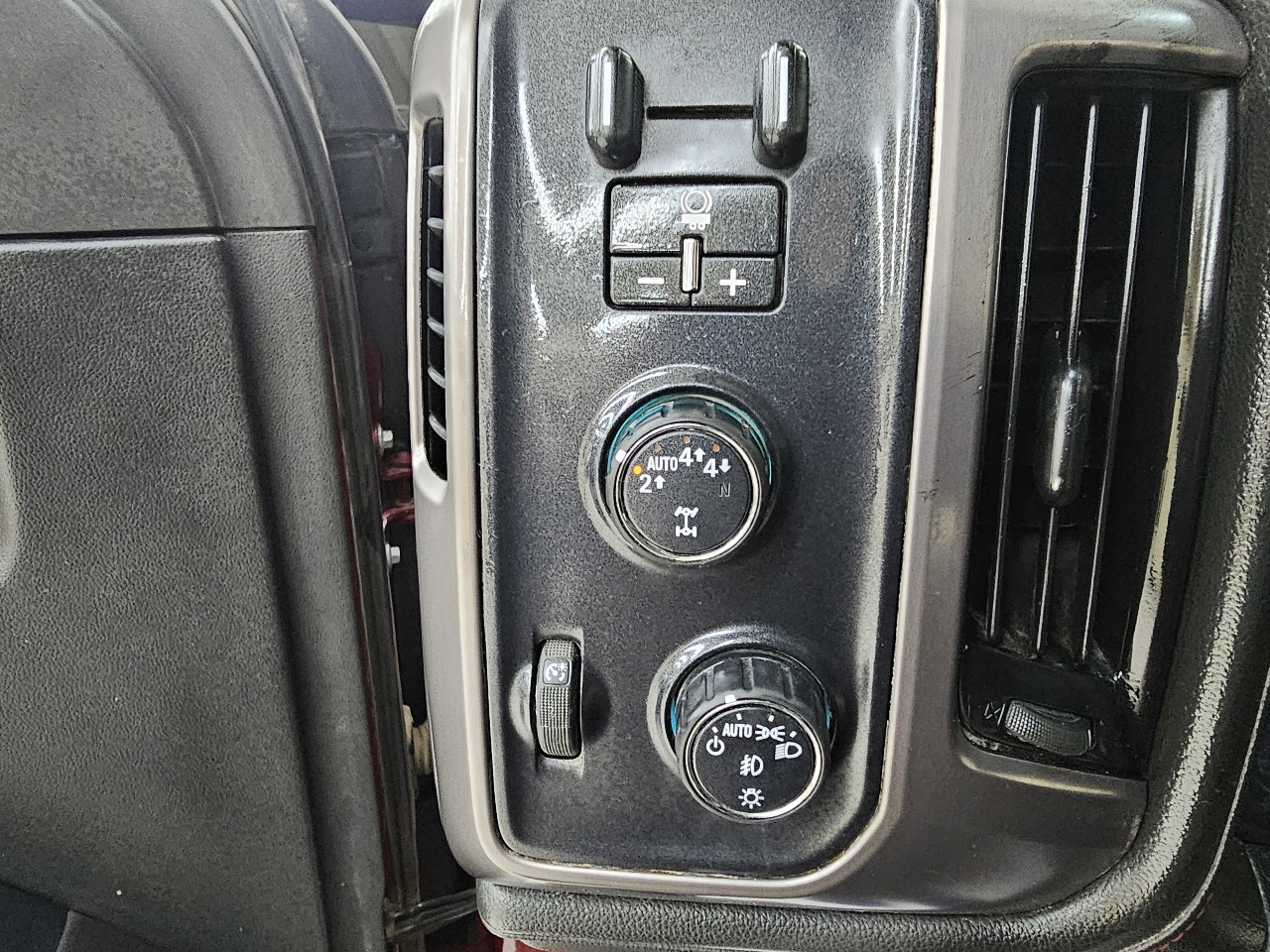 GMC Sierra 1500 SLT Crew Cab Short Box 4WD 2018