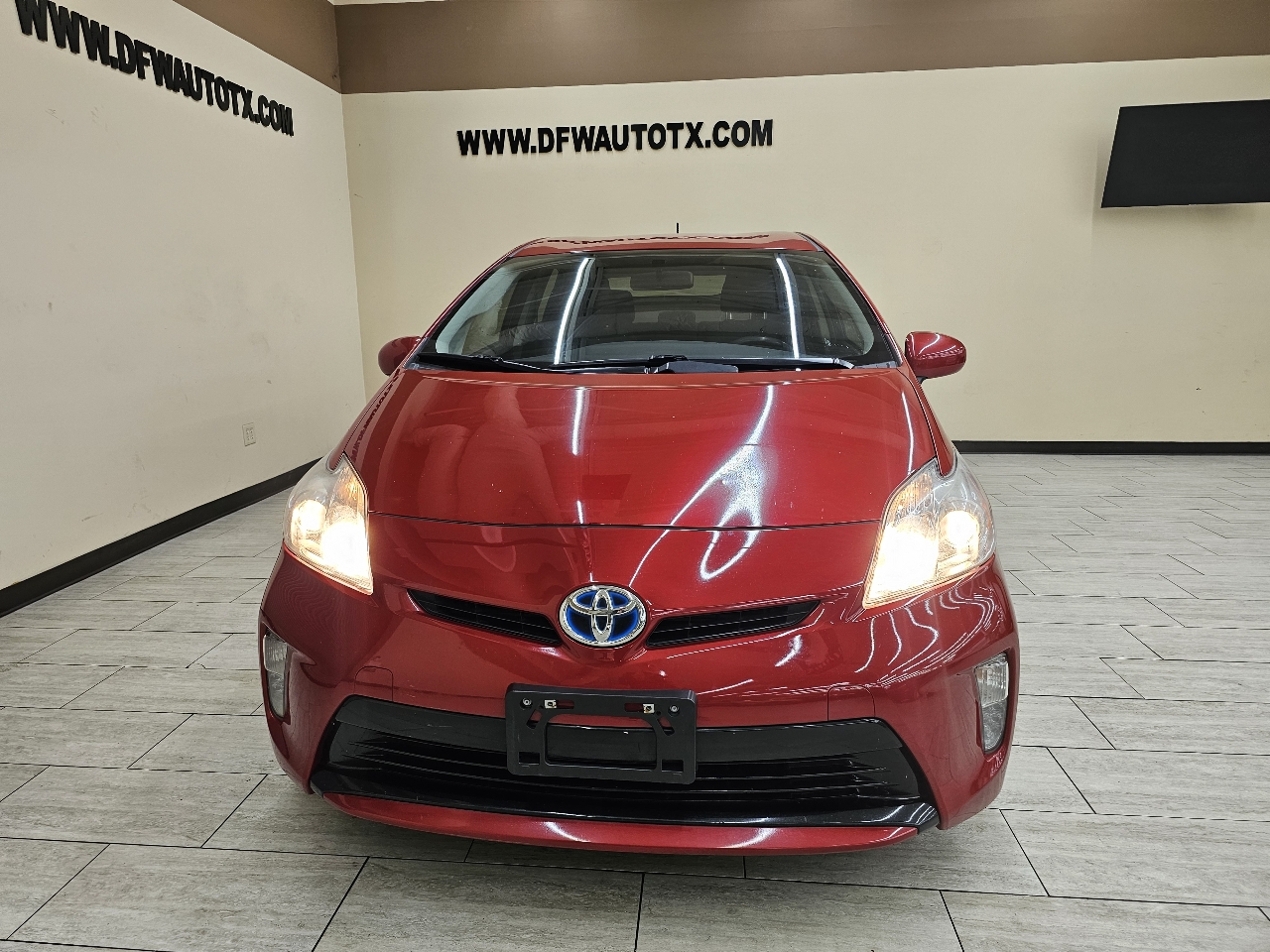 Toyota Prius Prius V 2012