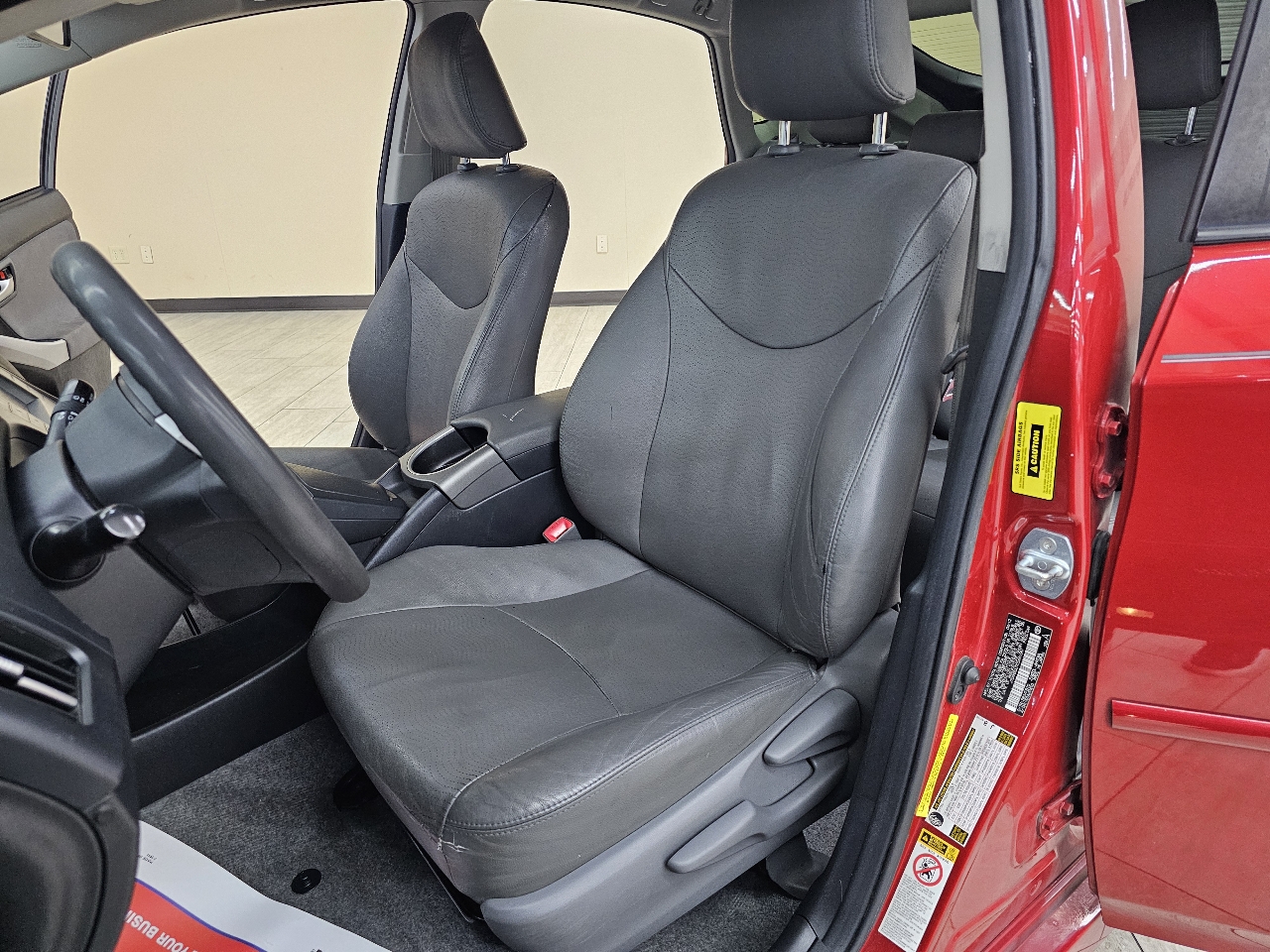 Toyota Prius Prius V 2012