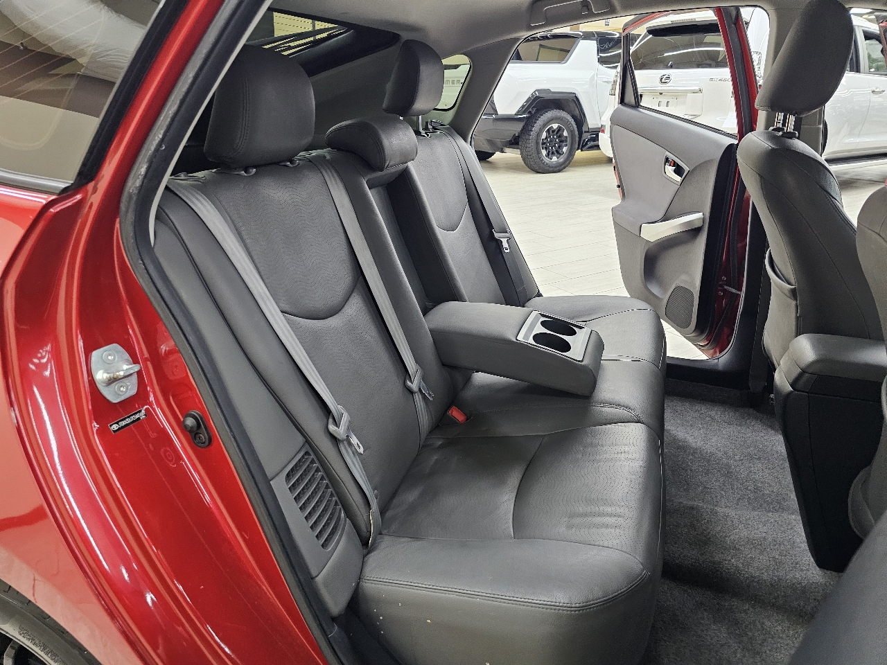 Toyota Prius Prius V 2012