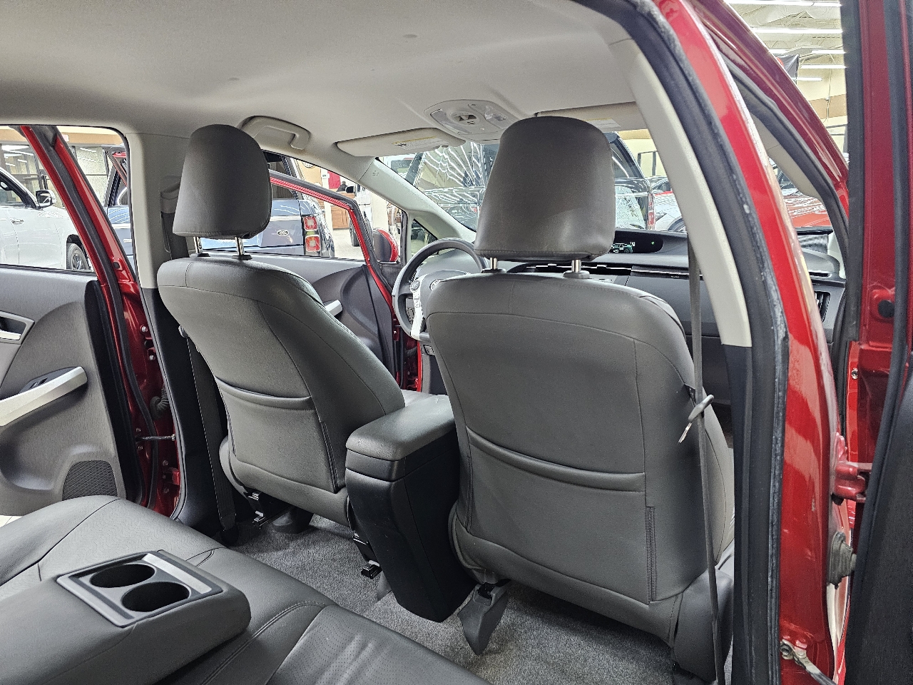 Toyota Prius Prius V 2012