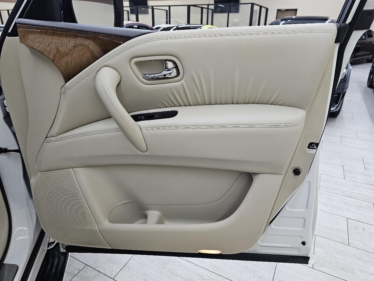 Infiniti QX56 4WD 2012