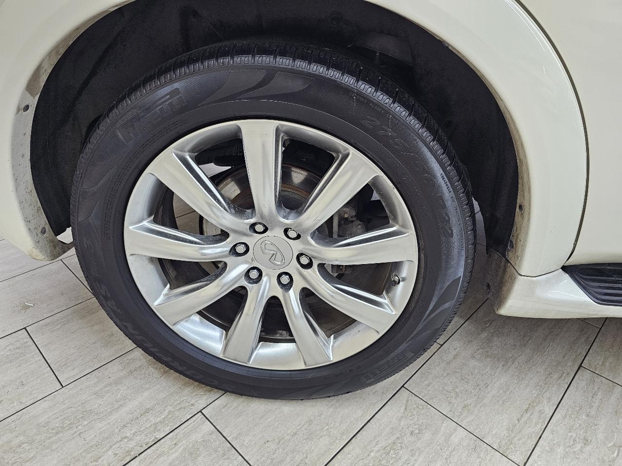 Infiniti QX56 4WD 2012