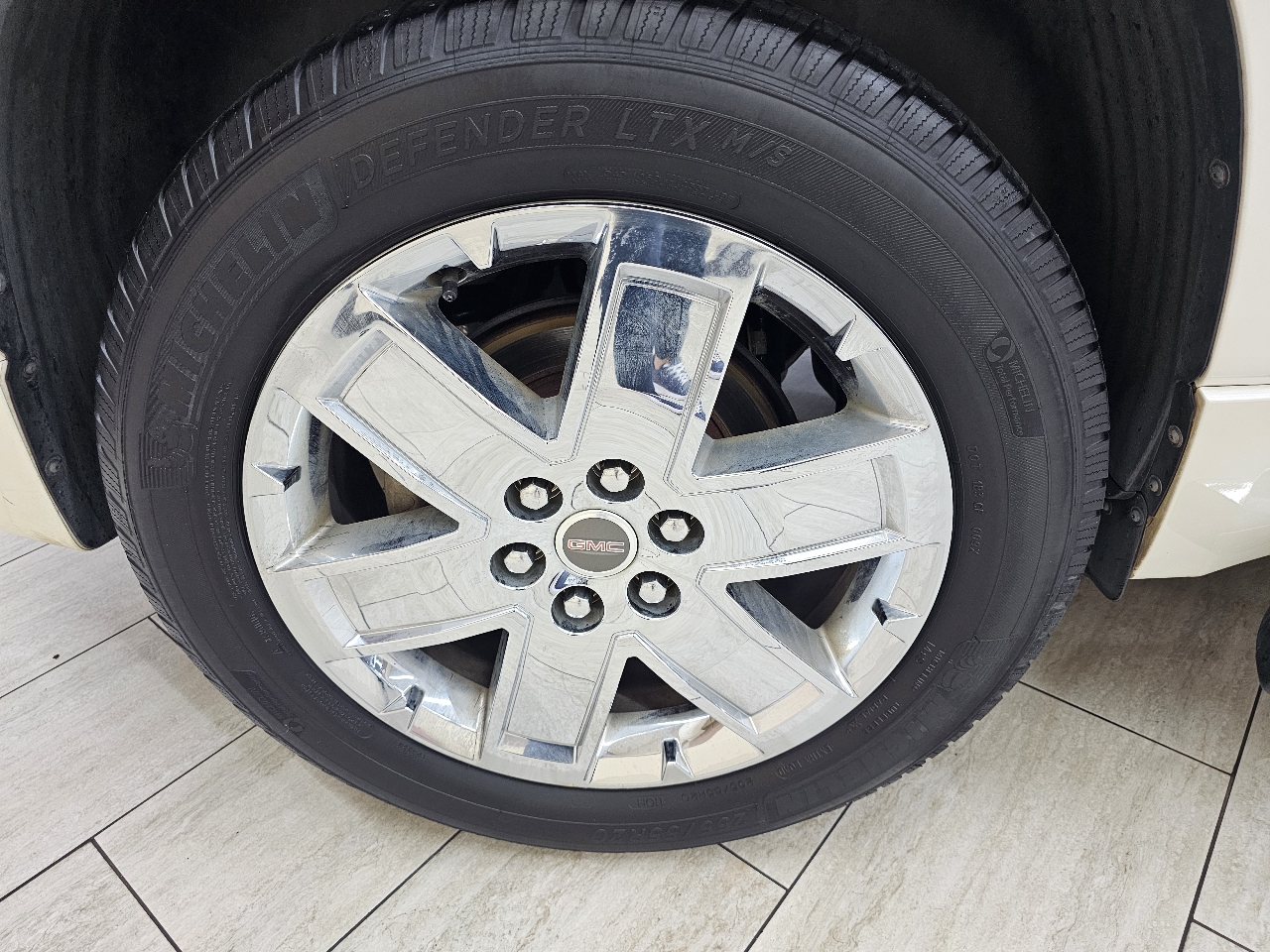 GMC Acadia Denali AWD 2014