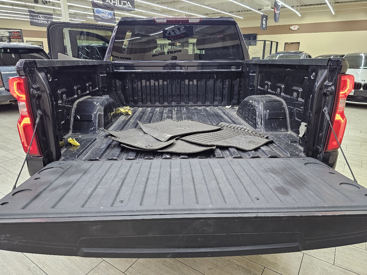 Chevrolet Silverado 1500  2023