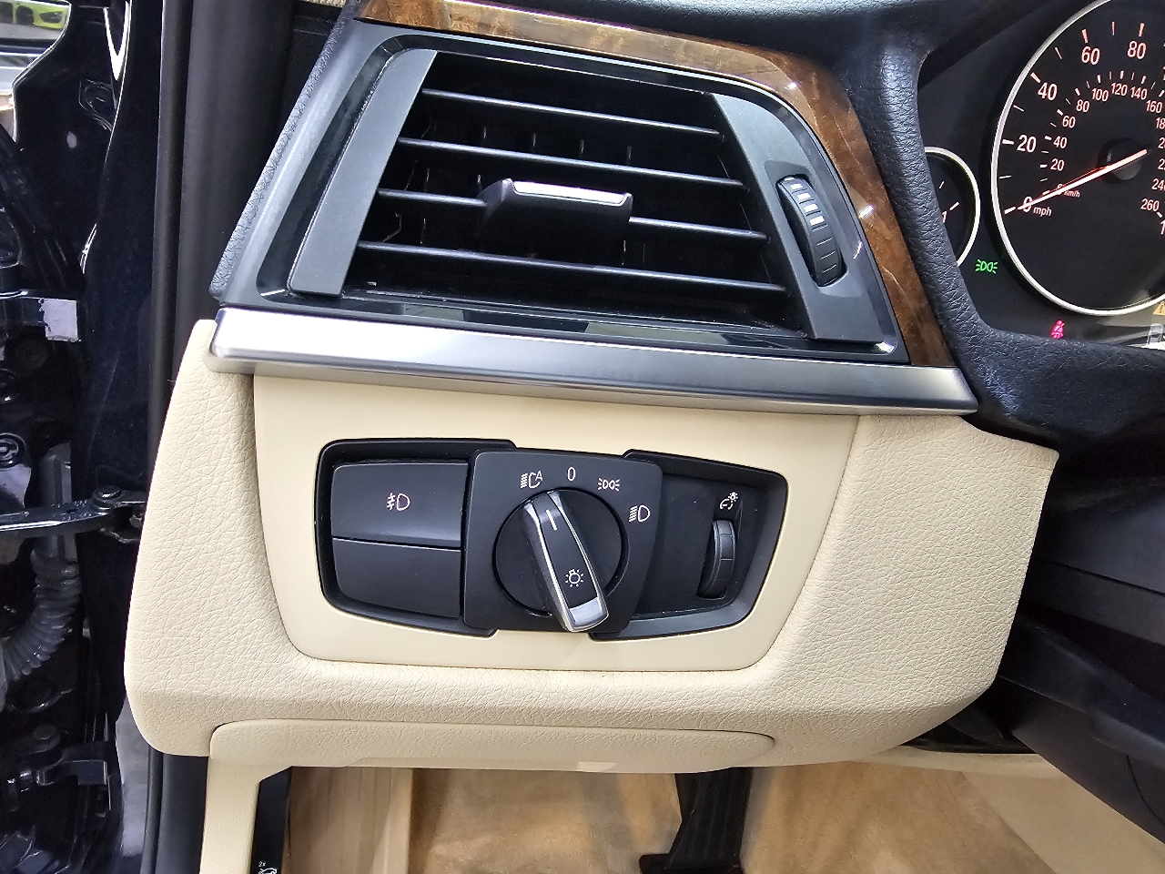 BMW 3-Series 328i Sedan - SULEV 2013