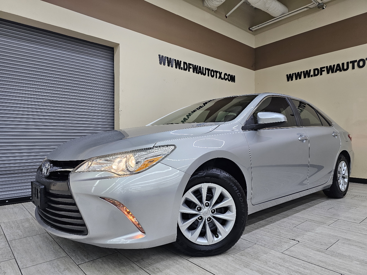 2016 Toyota Camry 4C 4D SEDAN LE
