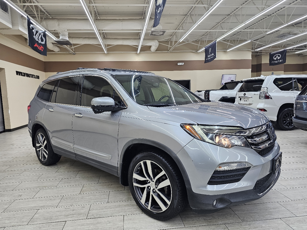 Honda Pilot Touring 2WD 2017
