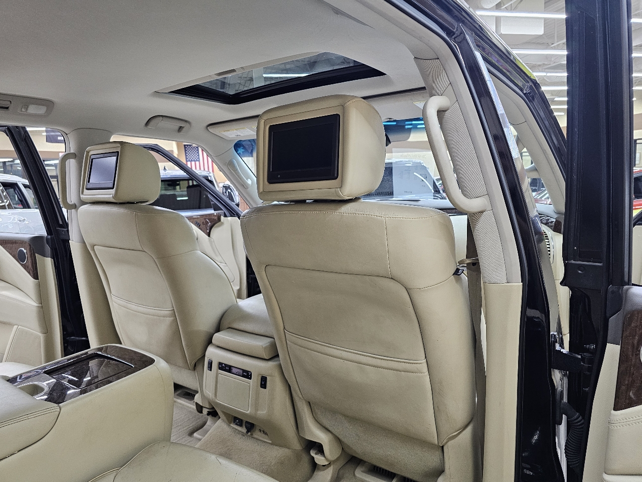 Infiniti QX80 4WD 2015