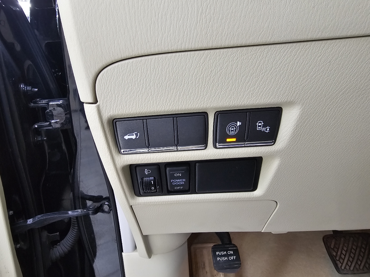 Infiniti QX80 4WD 2015