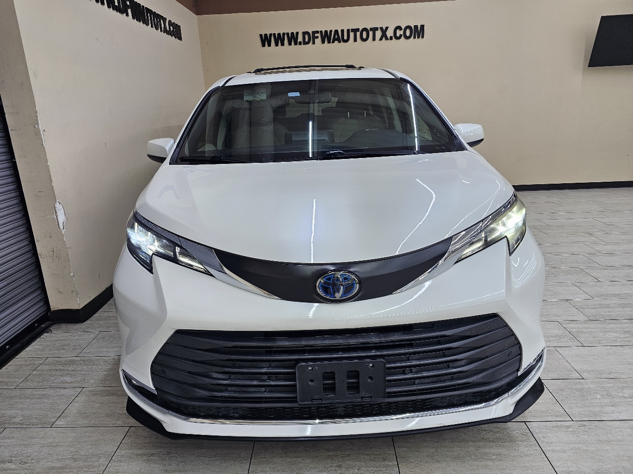 Toyota Sienna XLE 7-Passenger 2021
