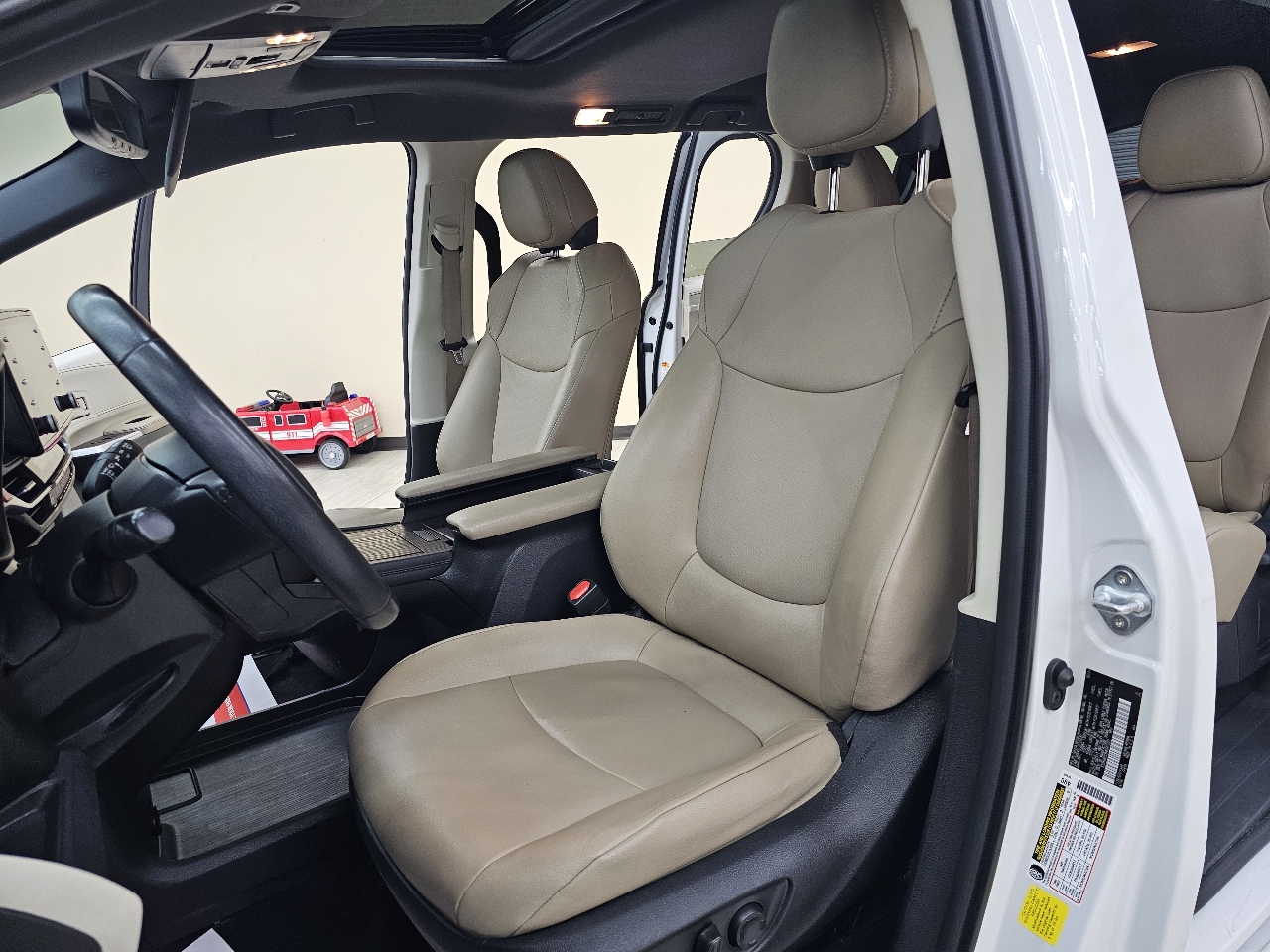 Toyota Sienna XLE 7-Passenger 2021