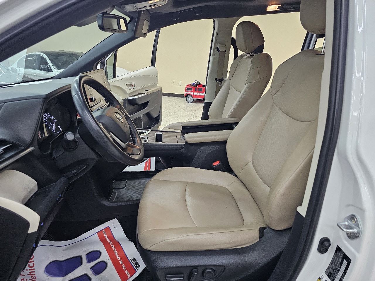 Toyota Sienna XLE 7-Passenger 2021