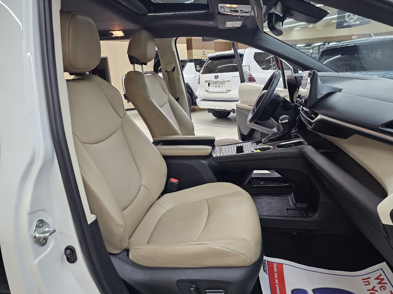 Toyota Sienna XLE 7-Passenger 2021