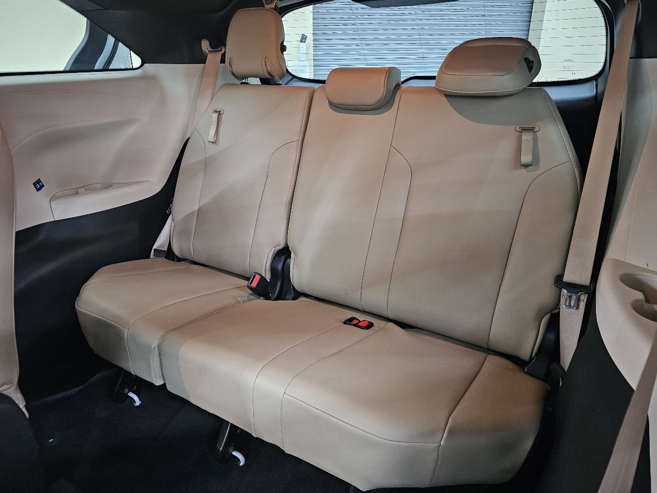 Toyota Sienna XLE 7-Passenger 2021
