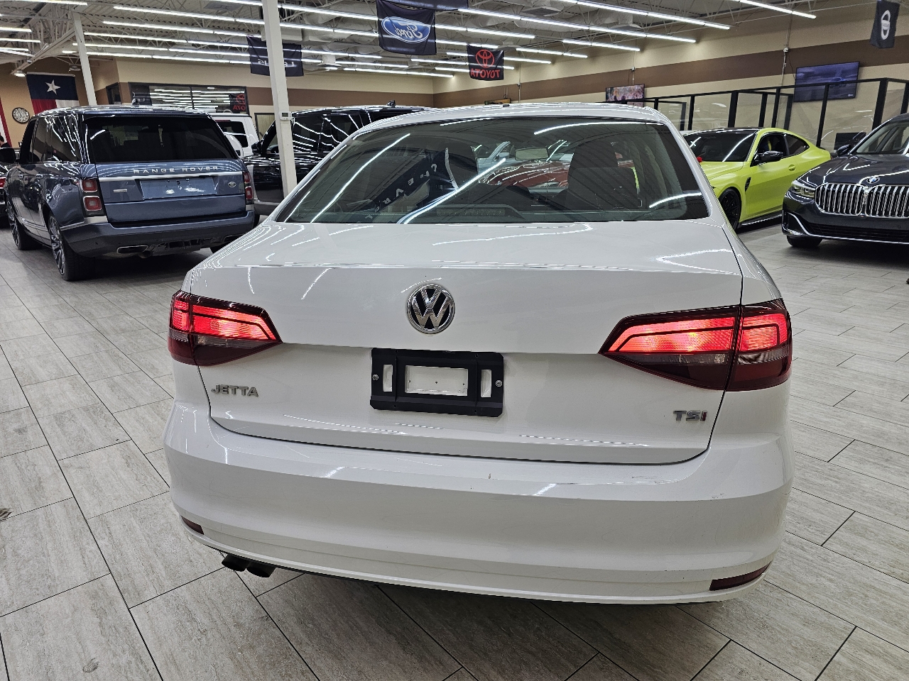 Volkswagen Jetta  2017