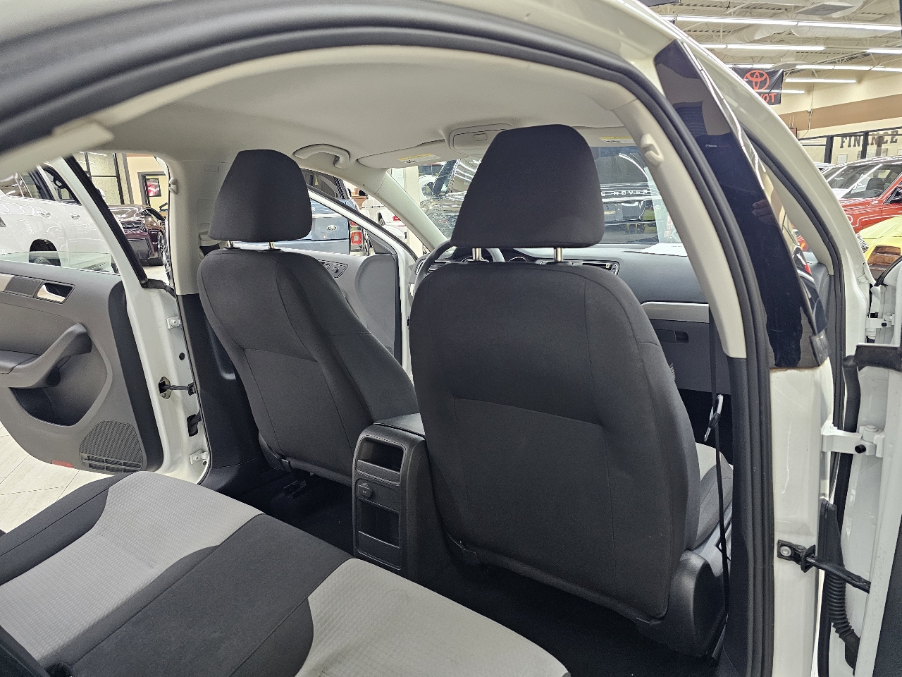 Volkswagen Jetta  2017