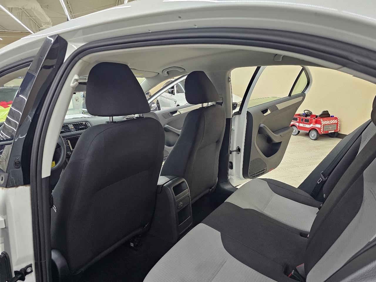 Volkswagen Jetta  2017