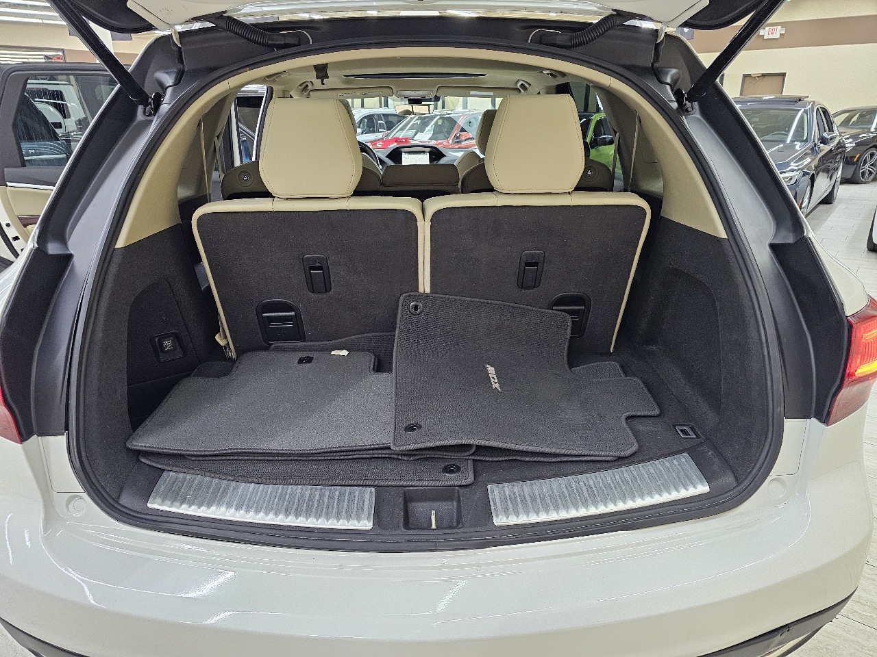 Acura MDX 9-Spd AT w/Tech Package 2016