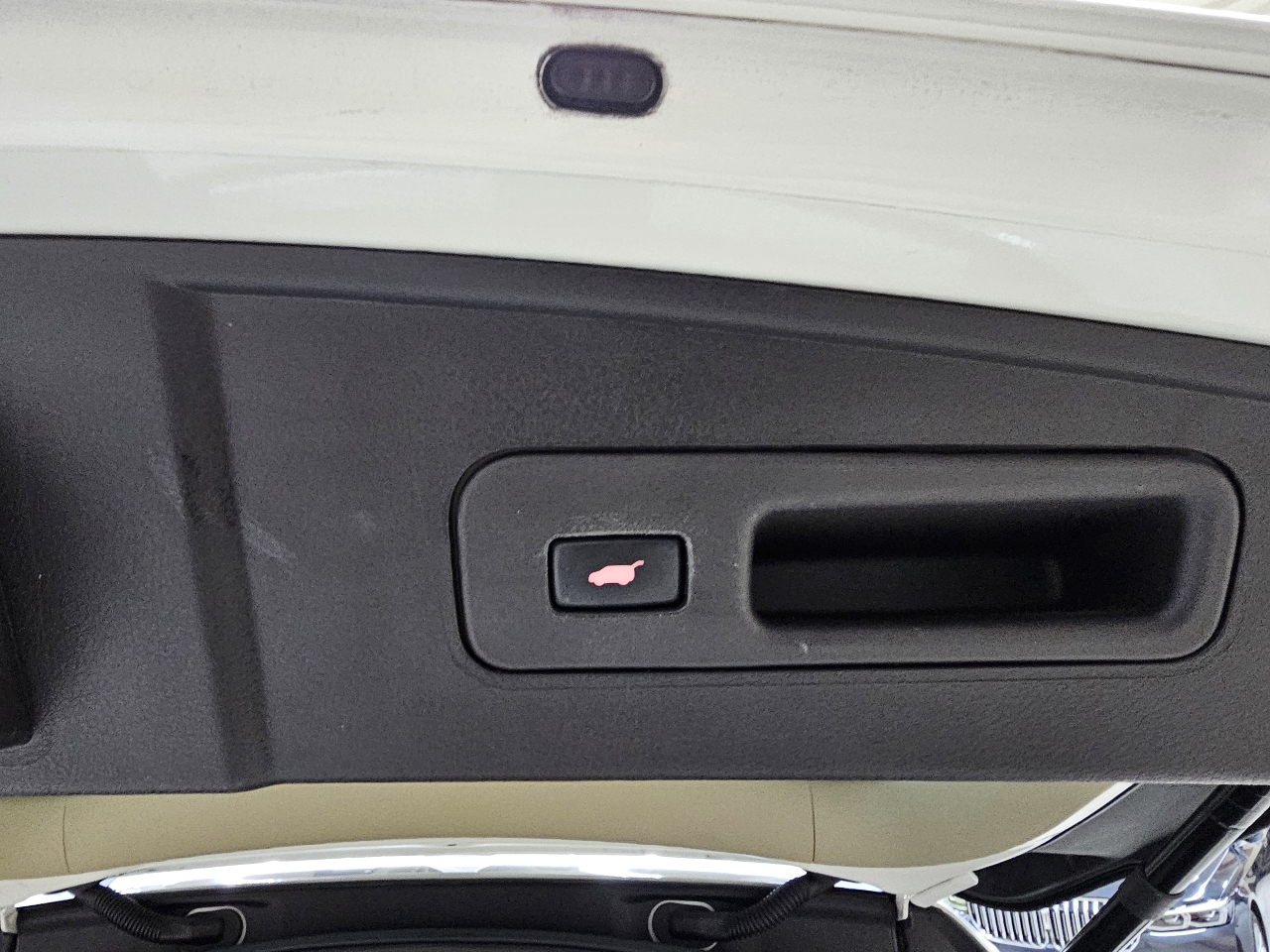 Acura MDX 9-Spd AT w/Tech Package 2016