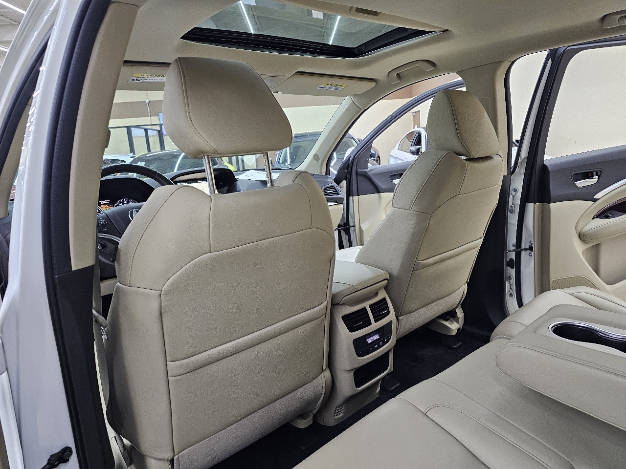 Acura MDX 9-Spd AT w/Tech Package 2016