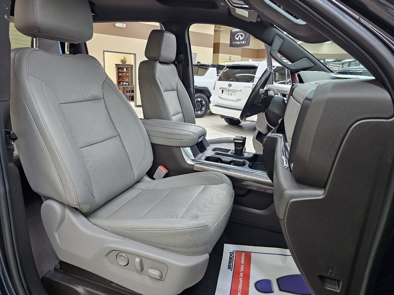 Chevrolet Silverado 1500 LTZ Crew Cab 4WD 2023