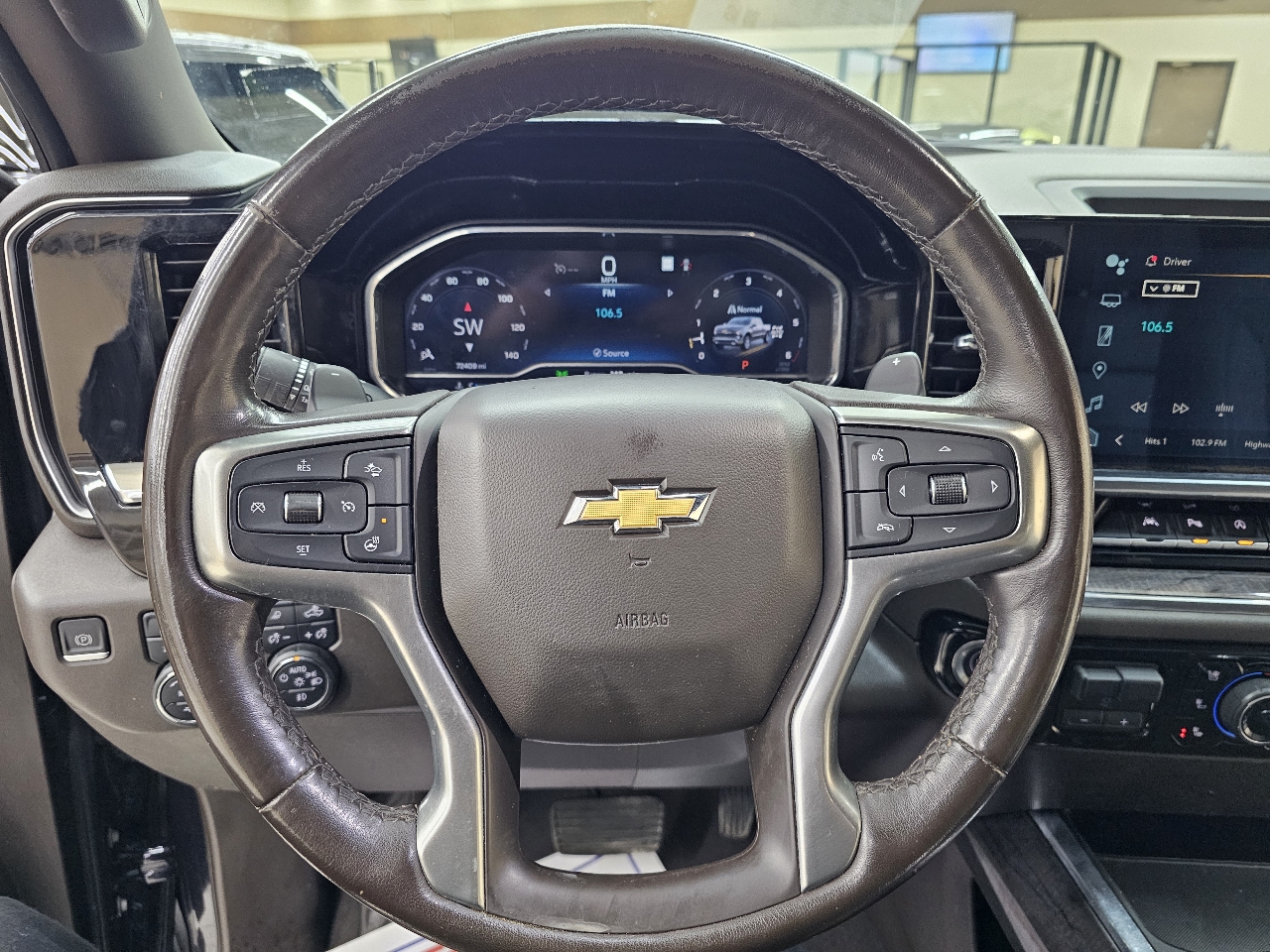 Chevrolet Silverado 1500 LTZ Crew Cab 4WD 2023