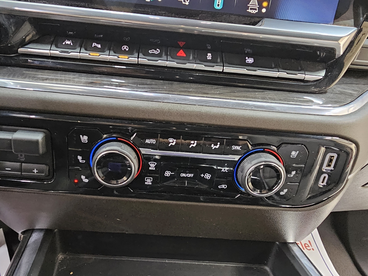 Chevrolet Silverado 1500 LTZ Crew Cab 4WD 2023