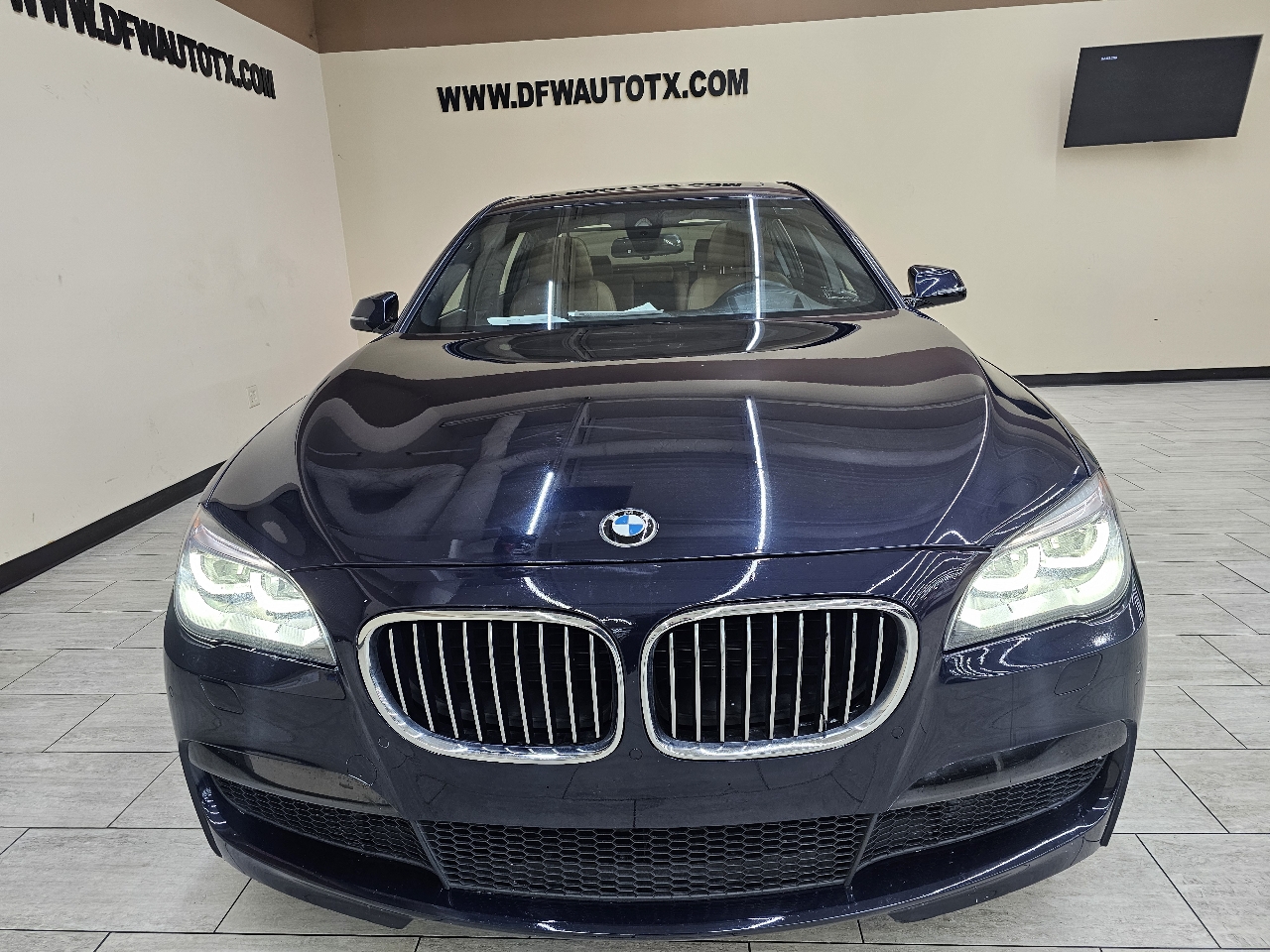 BMW 7-Series 750Li 2014