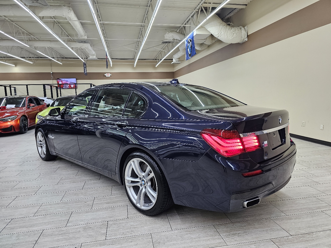 BMW 7-Series 750Li 2014