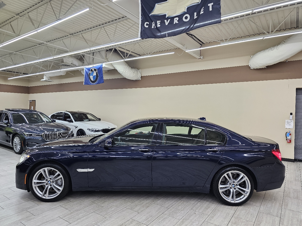 BMW 7-Series 750Li 2014