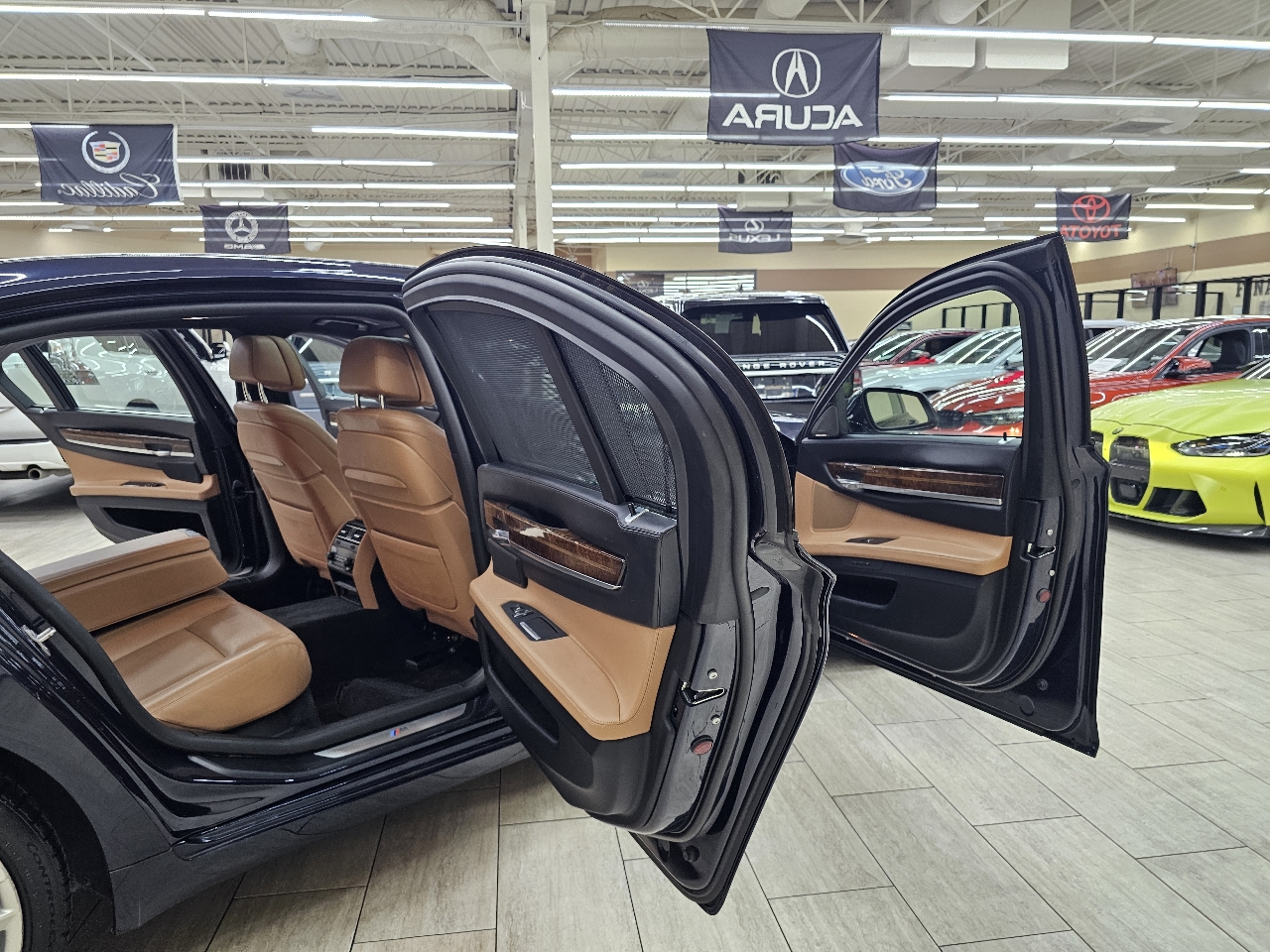 BMW 7-Series 750Li 2014