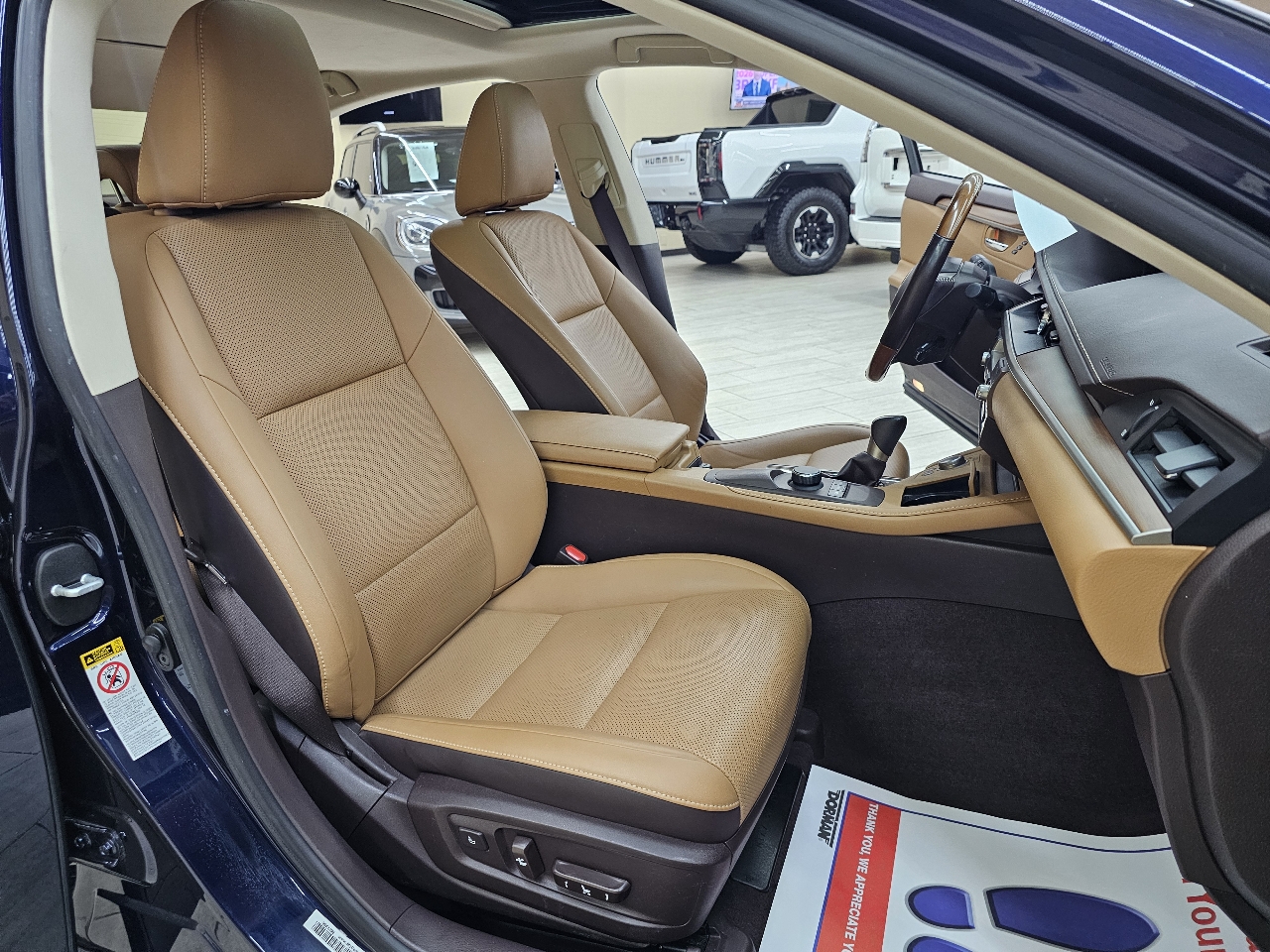 Lexus ES 300h Sedan 2016