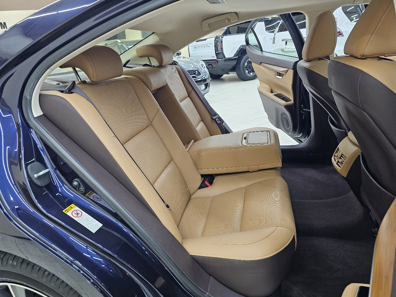 Lexus ES 300h Sedan 2016