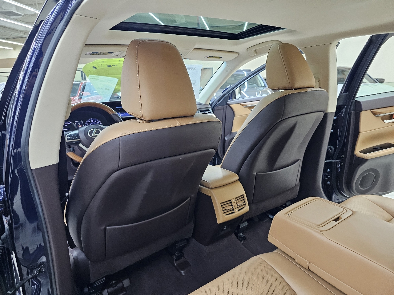 Lexus ES 300h Sedan 2016