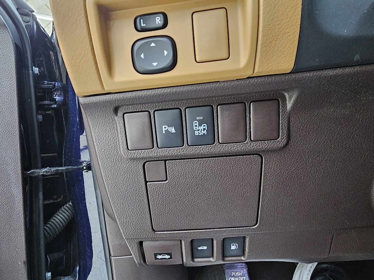 Lexus ES 300h Sedan 2016