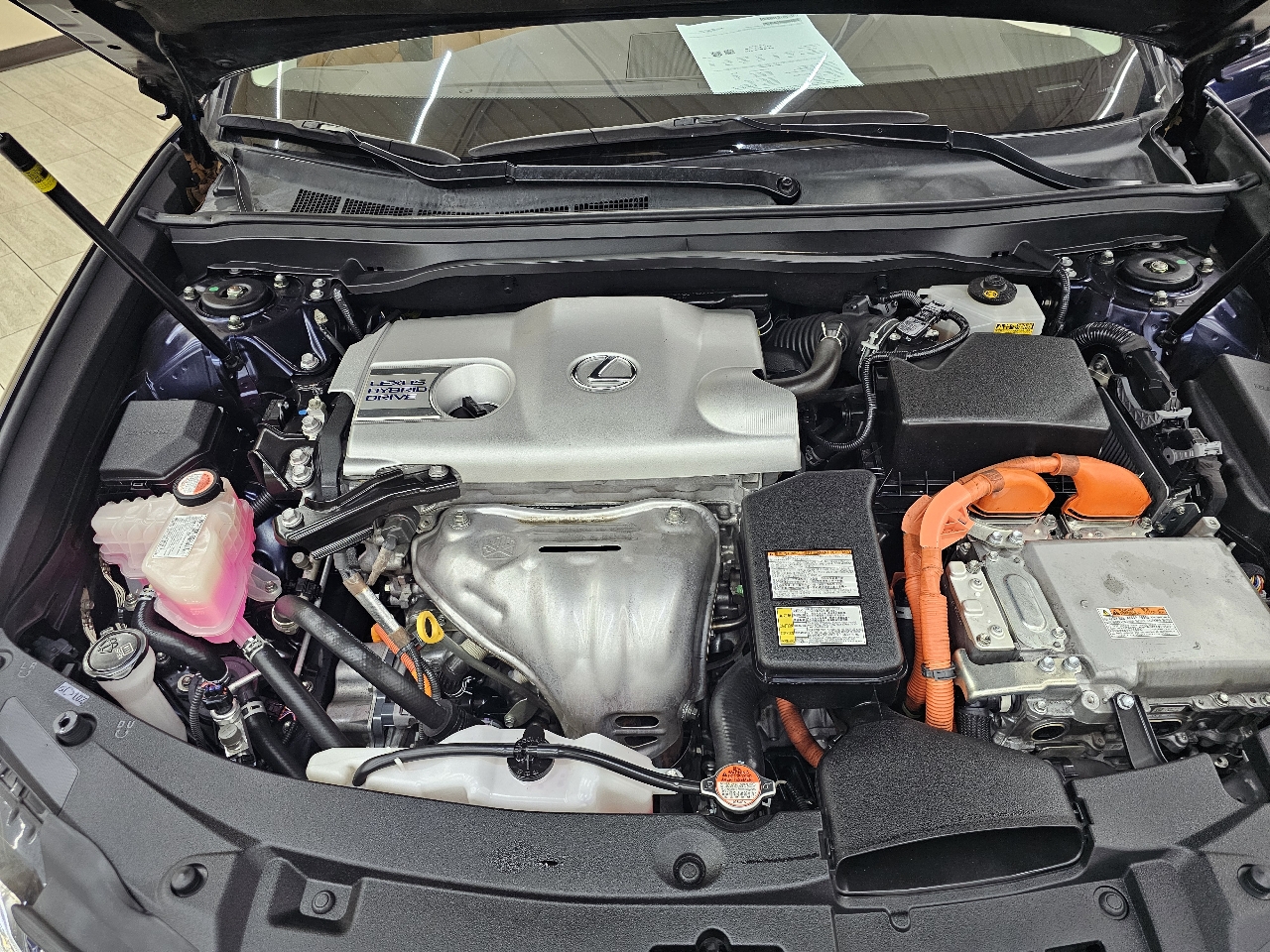 Lexus ES 300h Sedan 2016