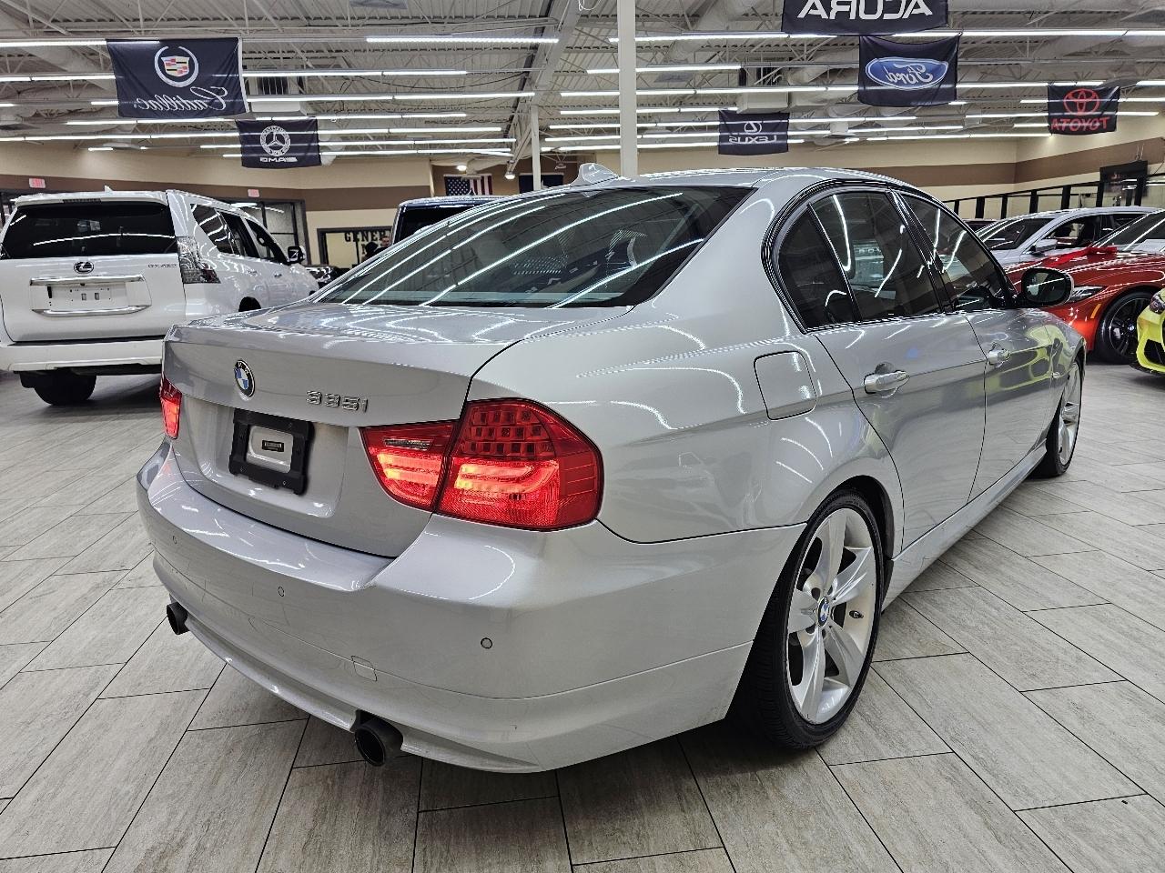 BMW 3-Series 335i 2011
