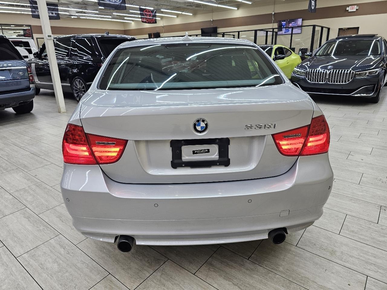 BMW 3-Series 335i 2011